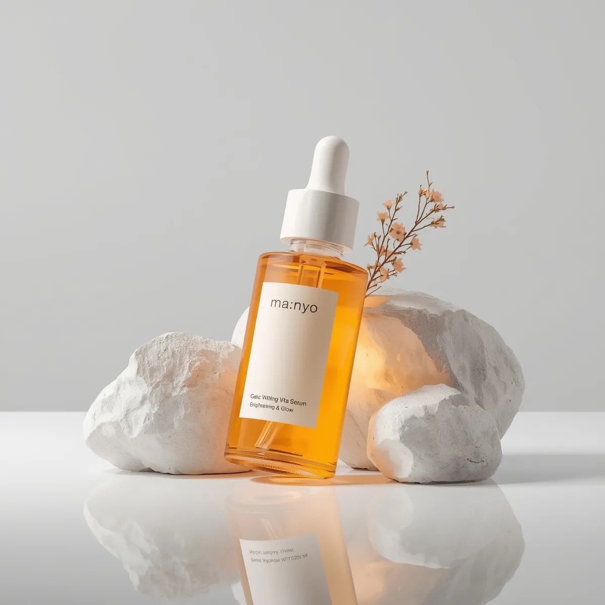 Amber Glass Serum Product Photo (3)