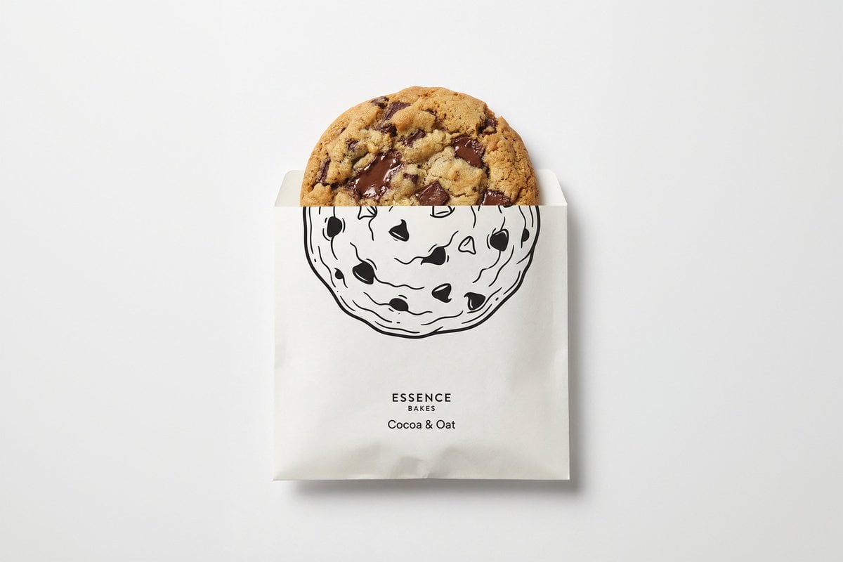 Photoreal Food in Paper Packaging with Line Art(3)