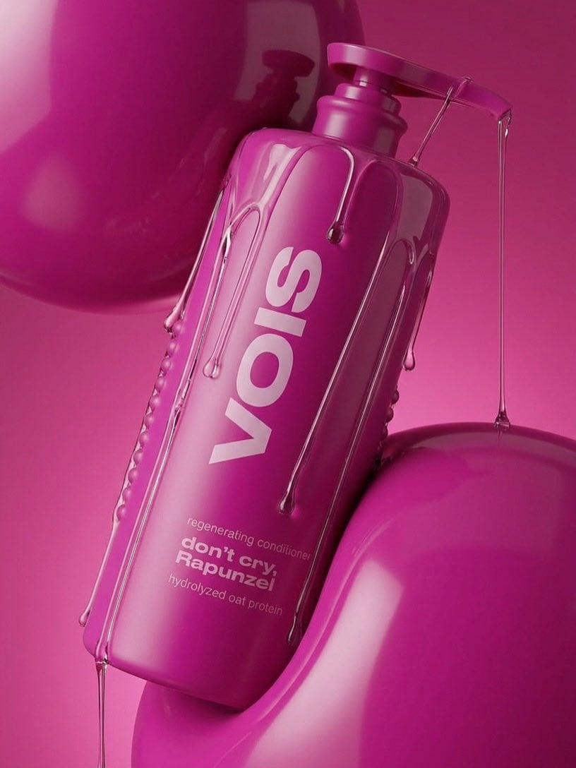 Pink Conditioner Beauty Campaign Close-Up (2)